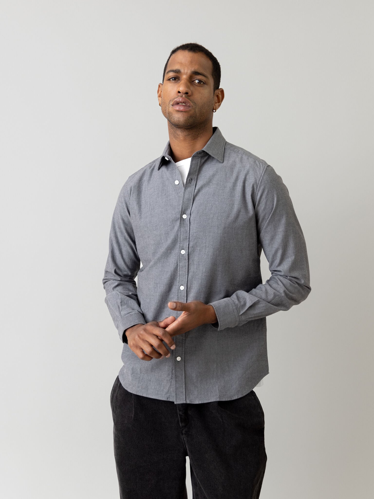Modelshot / Shade Grey / Detail